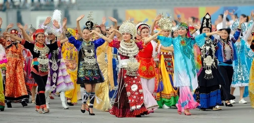 Chinese communities and cultural structure showing family ties traditions and local social bonds